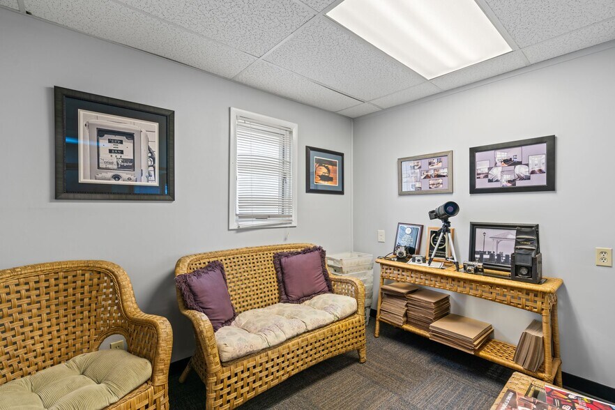 More Photos Of 312 Larkfield Rd, East Northport Office For Sale