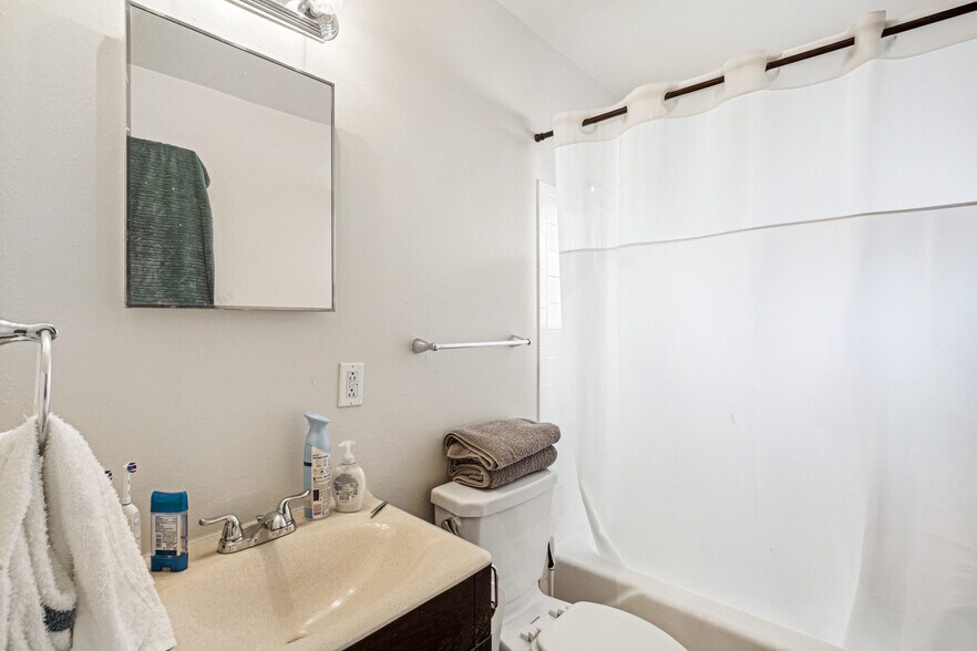 More Photos Of 3620-3632 Ingalls St, Wheat Ridge Apartments For Sale