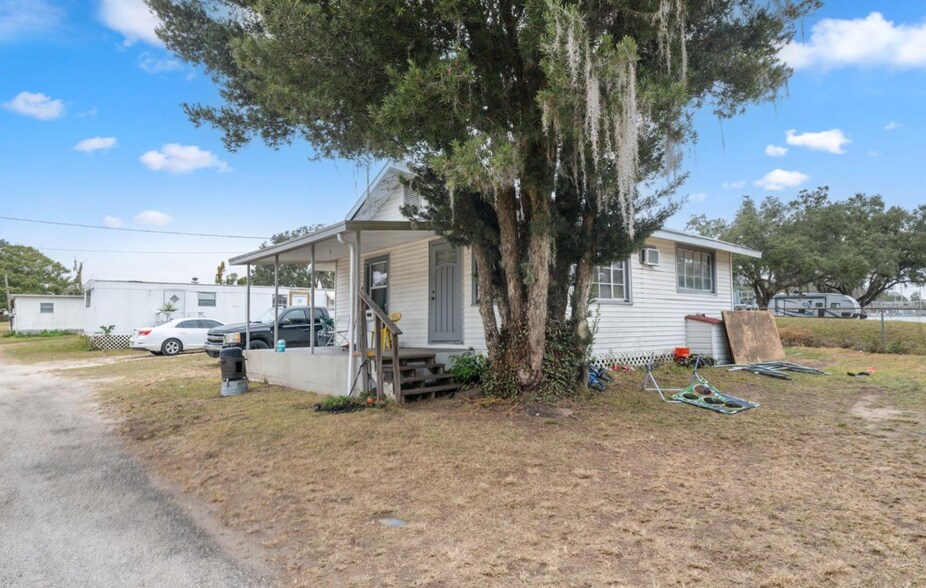 More Photos Of 6831 Wire Rd, Zephyrhills Manufactured Housing Mobile Home Park For Sale