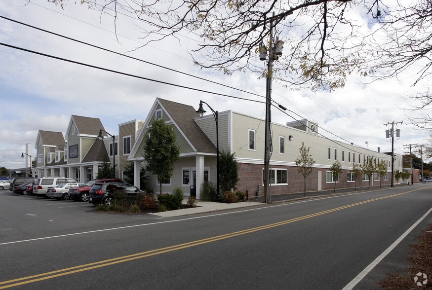 More Photos Of 540 Main St, Hyannis General Retail For Sale