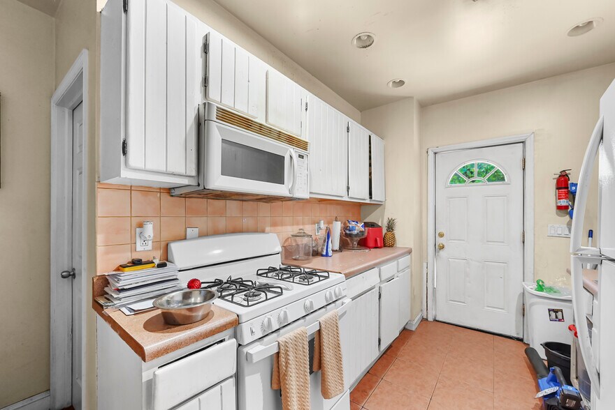 More Photos Of 126 Liberty St, Newburgh Storefront Retail Office For Sale