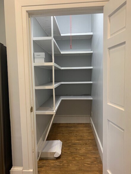 More Photos Of 173 Pierce Ave, Macon-Bibb Office Residential For Lease