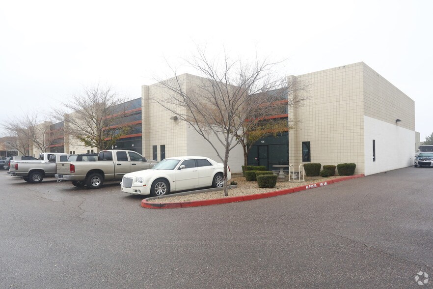 More Photos Of 1482 W Scott Ave, Gilbert Warehouse For Lease