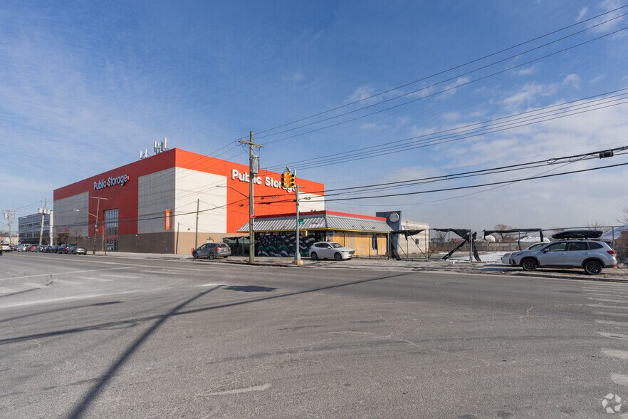 More Photos Of 2481 Knapp St, Brooklyn Fast Food For Sale