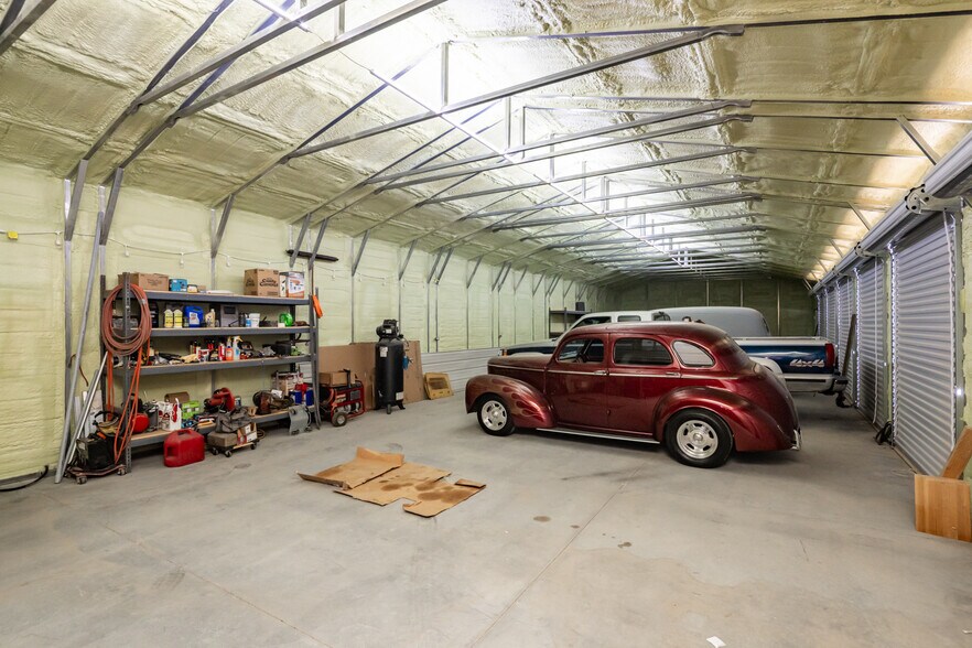 More Photos Of 8089 Wagon Wheel Dr, Lake Havasu City Warehouse For Sale