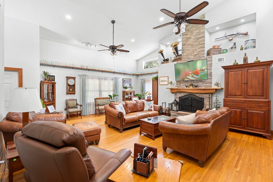 More Photos Of 1056 Reynolds Rd, De Leon Springs Specialty For Sale