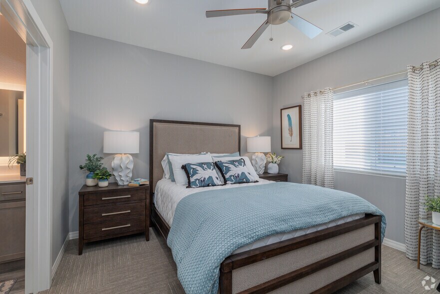 More Photos Of 2620 W Sunshine St, Springfield Apartments For Lease