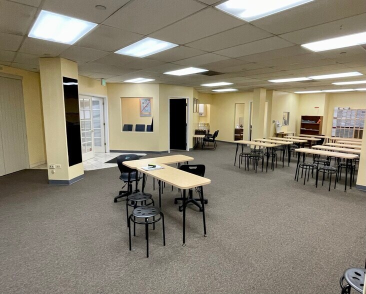 More Photos Of 201 Steele St, Denver Office For Lease