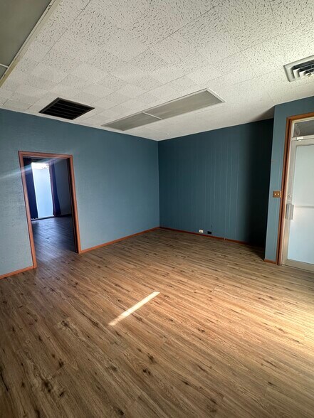 More Photos Of 1421 K St, Modesto Office For Lease