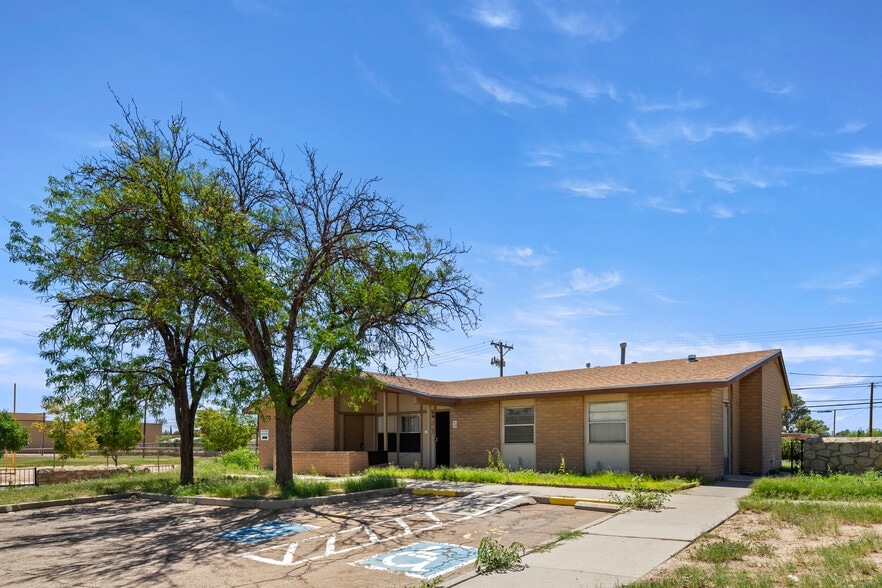 Primary Photo Of 5310 Blanco Ave, El Paso Office Residential For Lease
