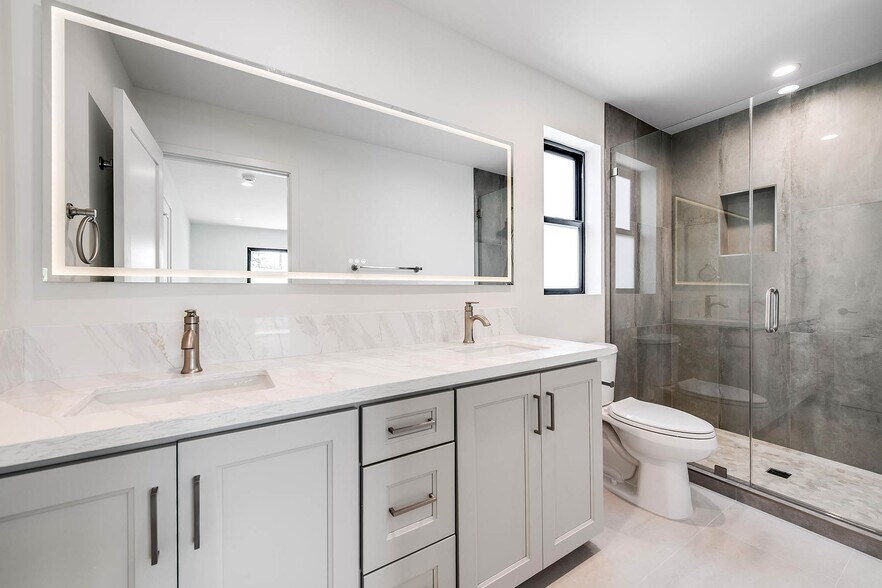 More Photos Of 5954 Simpson Ave, Valley Village Apartments For Sale