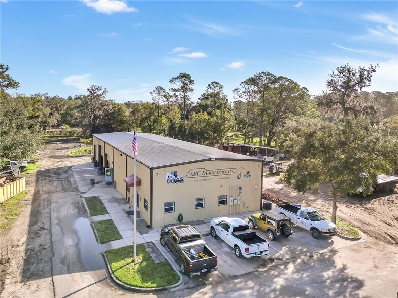 Primary Photo Of 875 Lakeview Dr, Deland Industrial For Sale