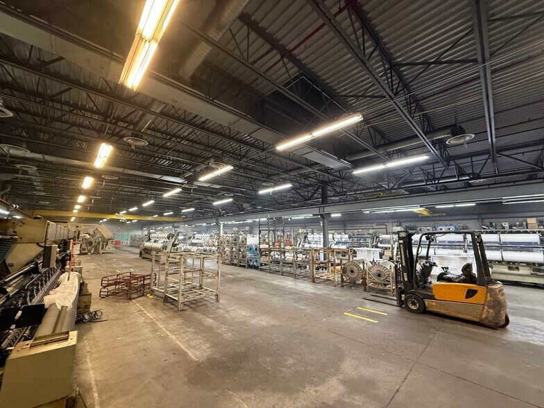 More Photos Of 68 Harrison St, Gloversville Distribution For Sale