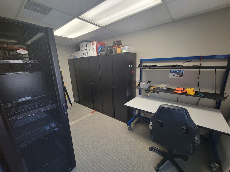 More Photos Of 285 Littleton Rd, Westford Office Residential For Sale