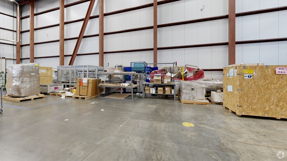 Primary Photo Of 50 Corporate Dr, Trumbull Distribution For Lease