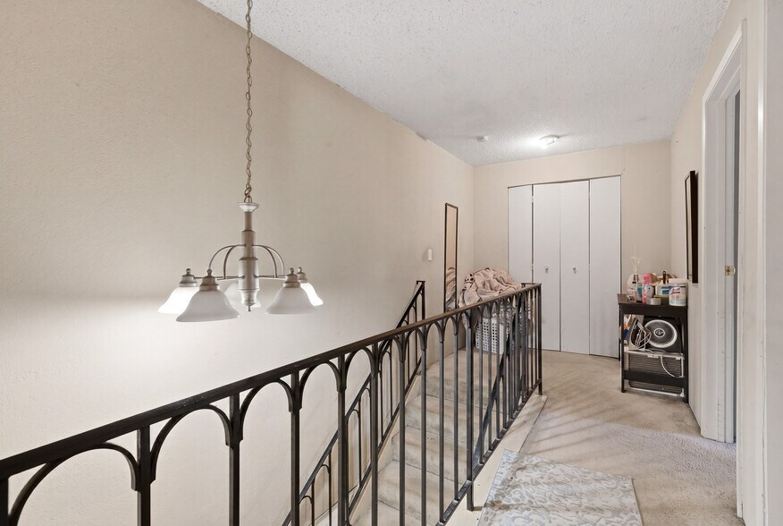 More Photos Of 14506 NE 6th Pl, Bellevue Apartments For Sale