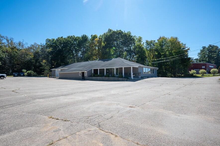 More Photos Of 10 Meadow Rd, Spencer Lodge Meeting Hall For Sale