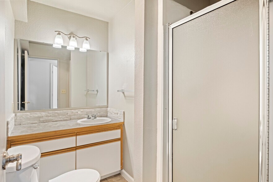 More Photos Of 21125 81st Dr NE, Arlington Apartments For Sale