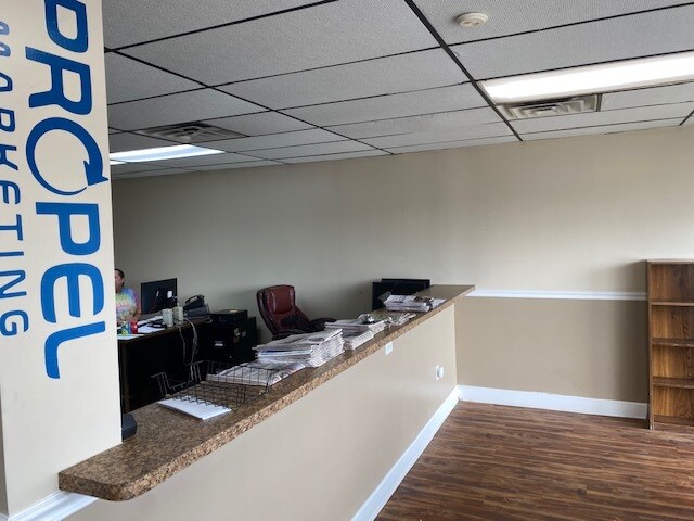 More Photos Of 6570 Caroline St, Milton Unknown For Lease