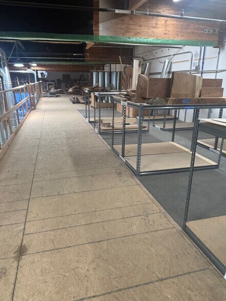 More Photos Of 3305-3311 Grande Vista Dr, Newbury Park Warehouse For Lease