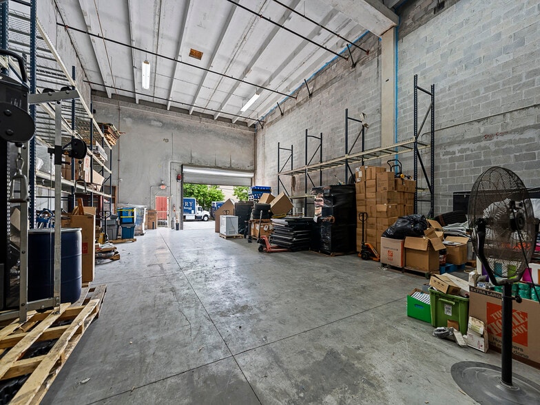 More Photos Of 10900 NW 21st St, Miami Warehouse For Sale