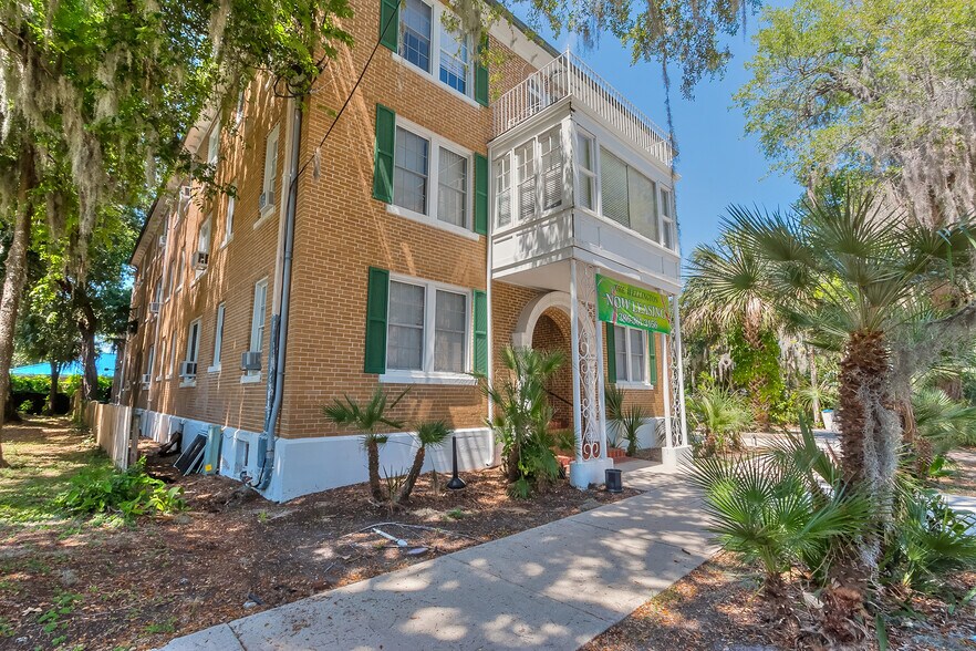 More Photos Of 124 Live Oak Ave, Daytona Beach Apartments For Sale