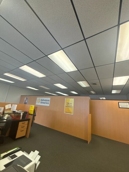 More Photos Of 211 N Dixie Blvd, Radcliff Unknown For Lease