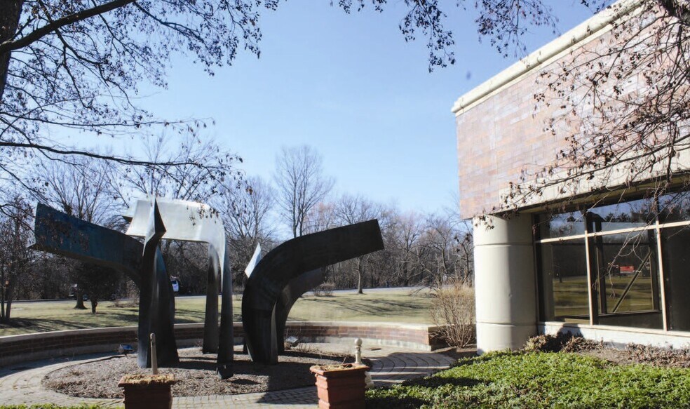 More Photos Of 101 Waukegan Rd, Lake Bluff Medical For Lease