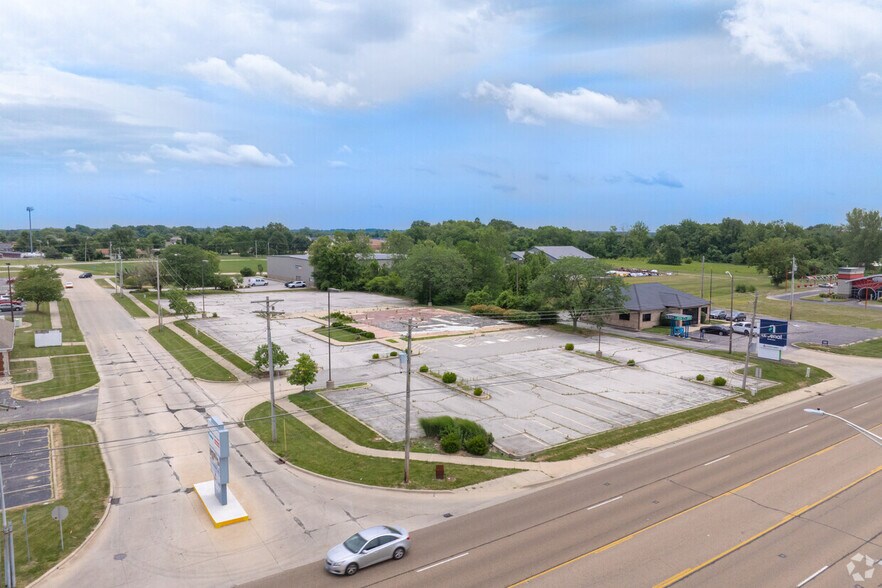 Primary Photo Of 4390 N Illinois St, Swansea Land For Sale