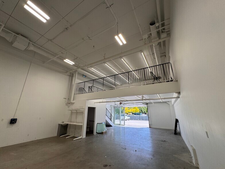 More Photos Of 13880 Wireless Way, Richmond Warehouse For Sale
