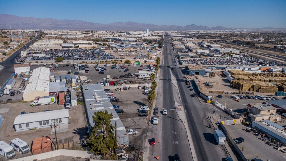 More Photos Of 2061 Losee Rd, North Las Vegas Auto Repair For Sale
