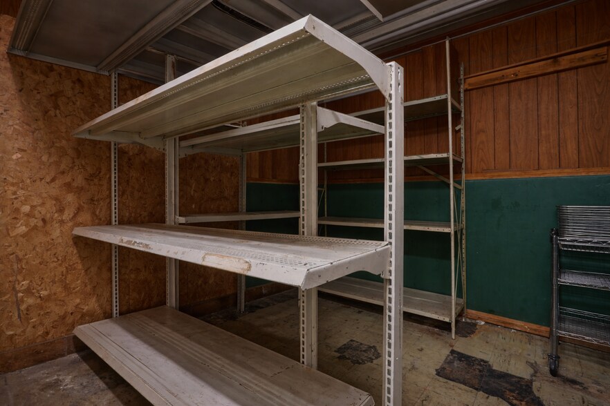 More Photos Of 705 Ulysses St, Golden Specialty For Sale