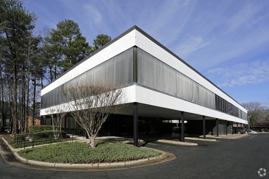 More Photos Of 2726 Croasdaile Dr, Durham Office For Lease