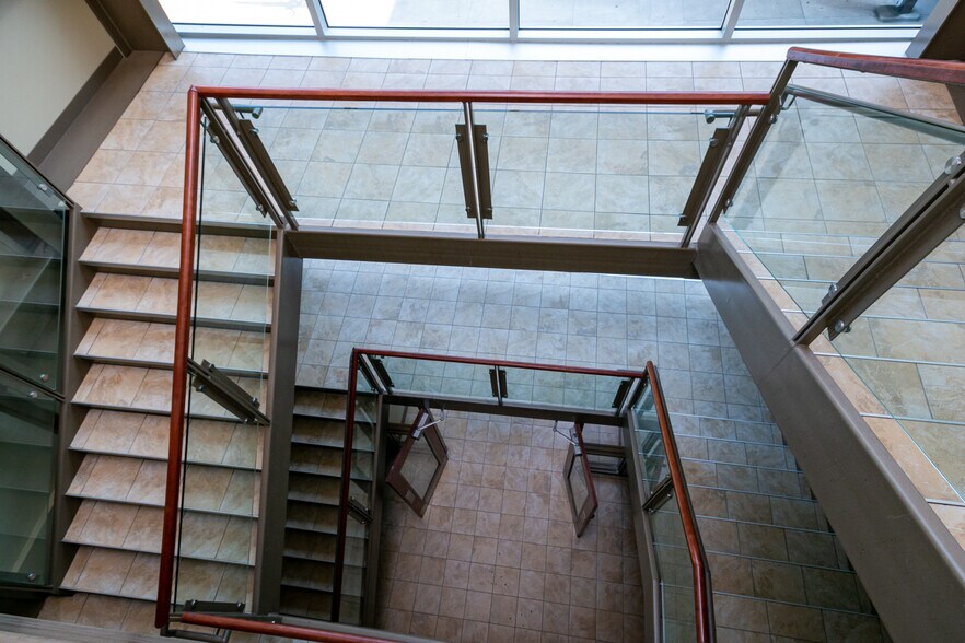 More Photos Of 1632 McCain Ln, Manhattan Sorority Fraternity House For Sale