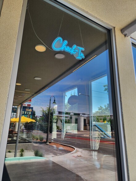 More Photos Of 701 Central Ave NE, Albuquerque Hotel For Lease