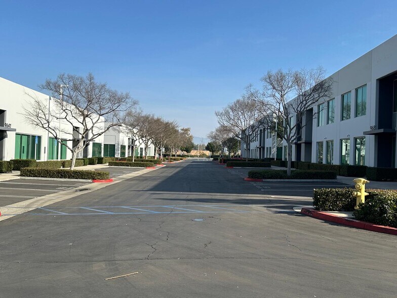 More Photos Of 9650 Research Dr, Irvine Office For Lease