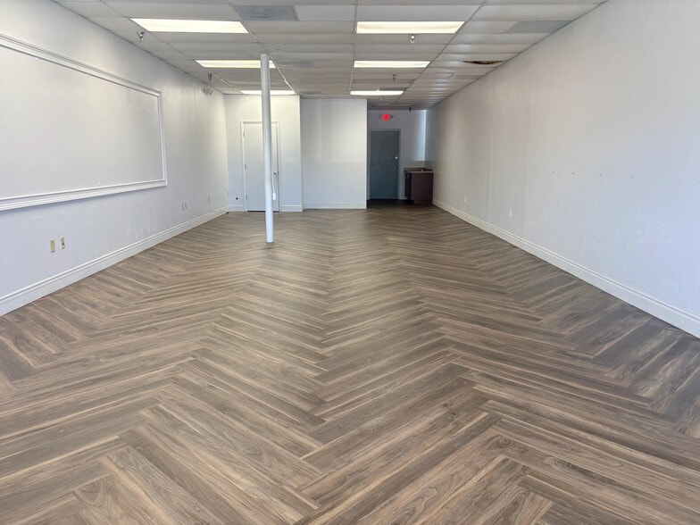 More Photos Of 7004-7016 US Highway 301 N, Ellenton General Retail For Lease