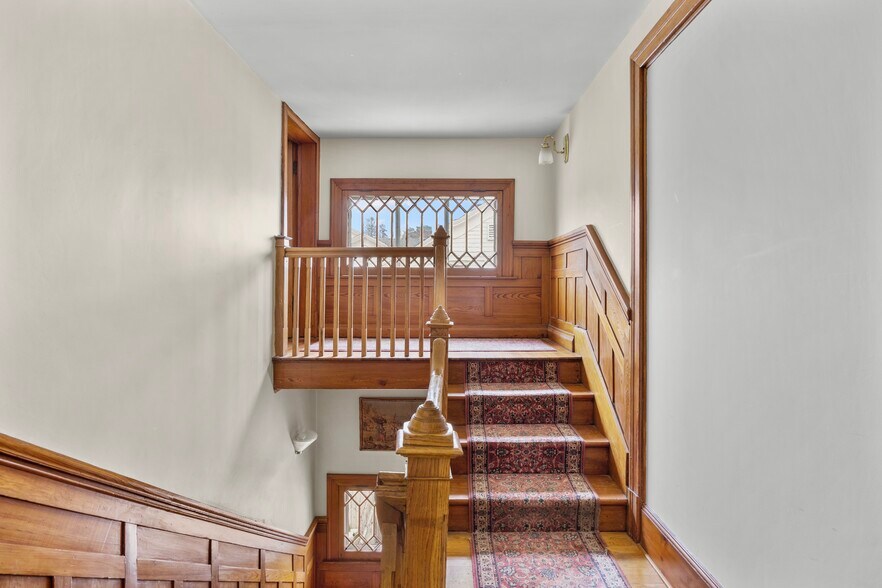 More Photos Of 3630 Main St, Stone Ridge Restaurant For Sale