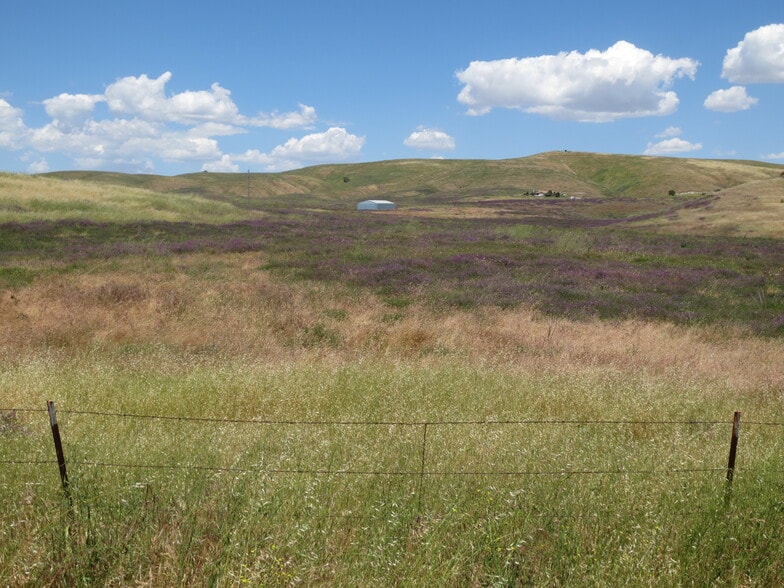 More Photos Of Camp 8 Road, Paso Robles Land For Sale