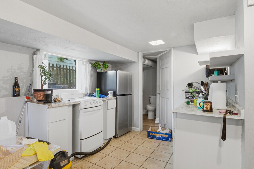 More Photos Of 308 High St, Oregon City Multifamily For Sale