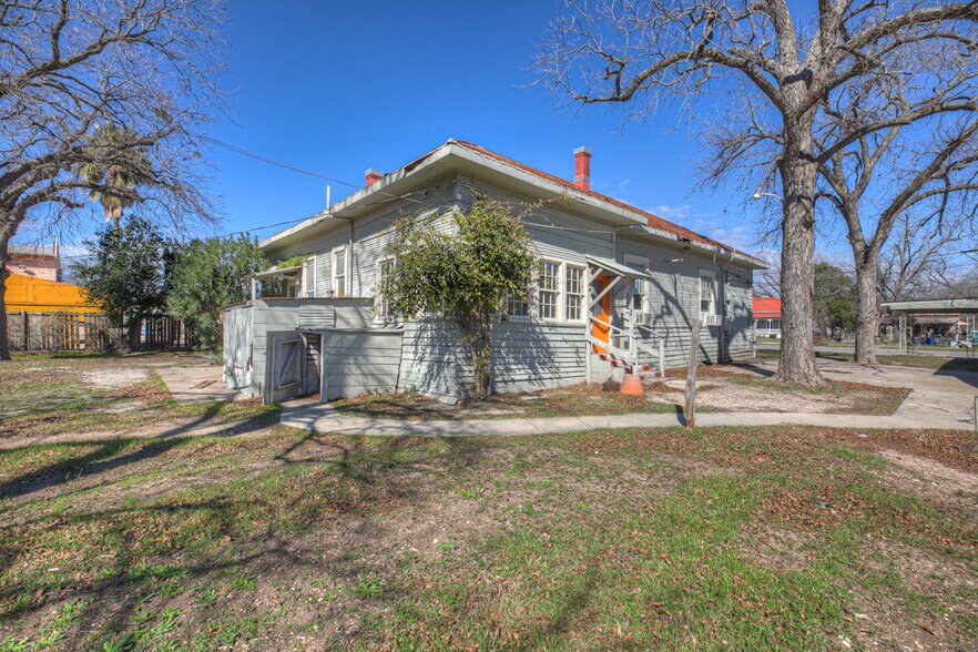 More Photos Of 650-664 S Seguin Ave, New Braunfels Land For Sale