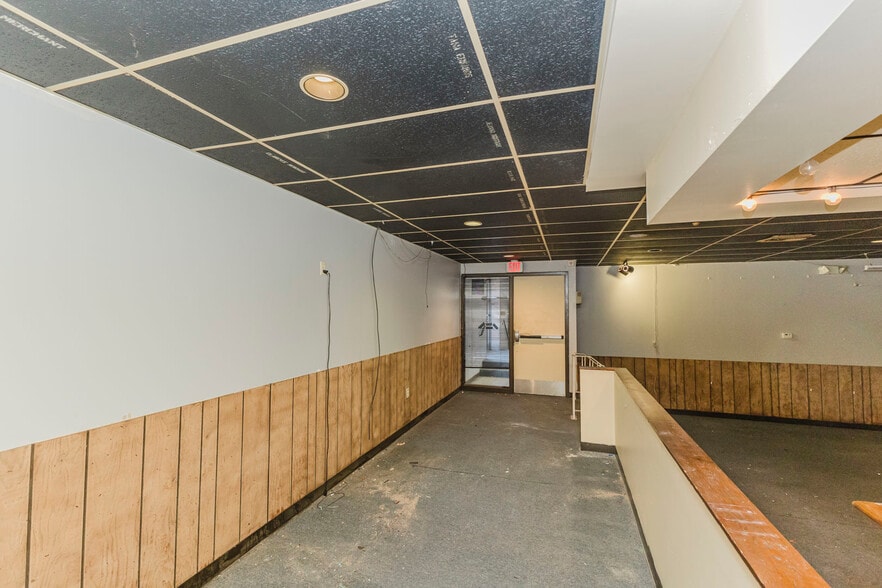 More Photos Of 1560 S Topeka St, Wichita Lodge Meeting Hall For Sale