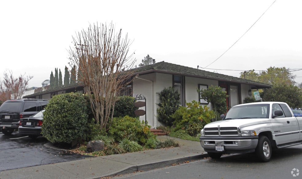 More Photos Of 961-963 Dewing Ave, Lafayette Office For Lease