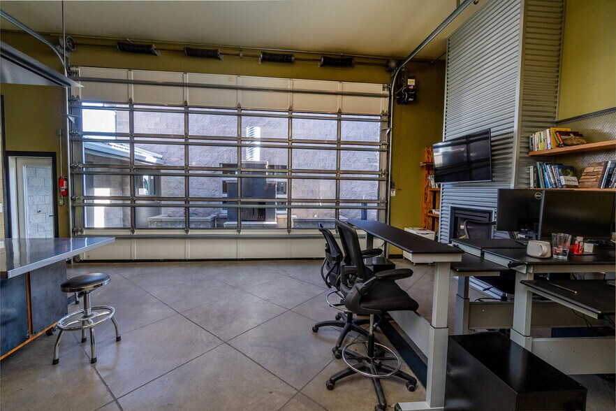 More Photos Of 616 NW Arizona Ave, Bend Office For Sale