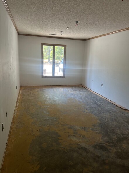More Photos Of 4200 E North St, Greenville Office For Lease