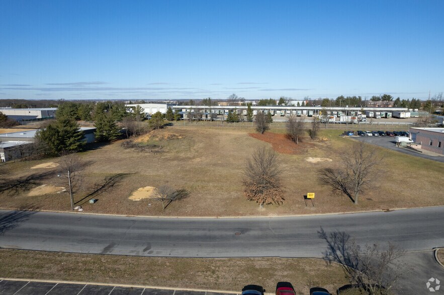 More Photos Of 2203-2205 Wallace Blvd, Cinnaminson Industrial For Lease