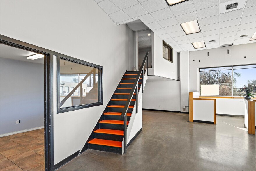 More Photos Of 548 Basin St SW, Ephrata Service For Sale