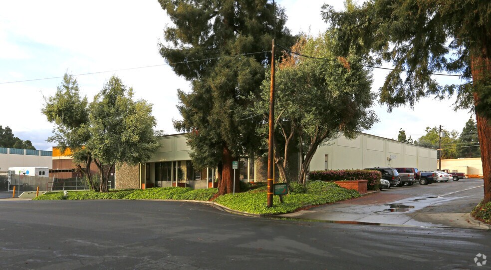 Primary Photo Of 306 Mathew St, Santa Clara Warehouse For Sale