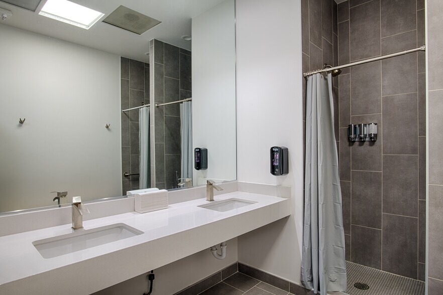 More Photos Of 500 N Central Expy, Plano Coworking Space