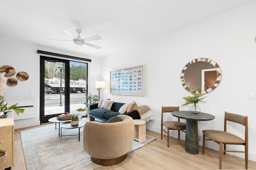 More Photos Of 12430 NE 120th St, Kirkland Apartments For Lease